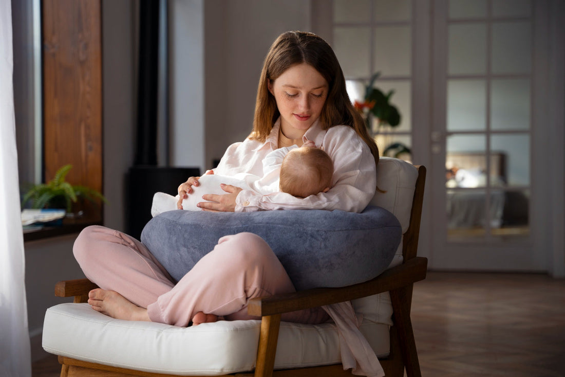 Breast Milk Adaptation: How Pumped Milk Evolves with Your Baby