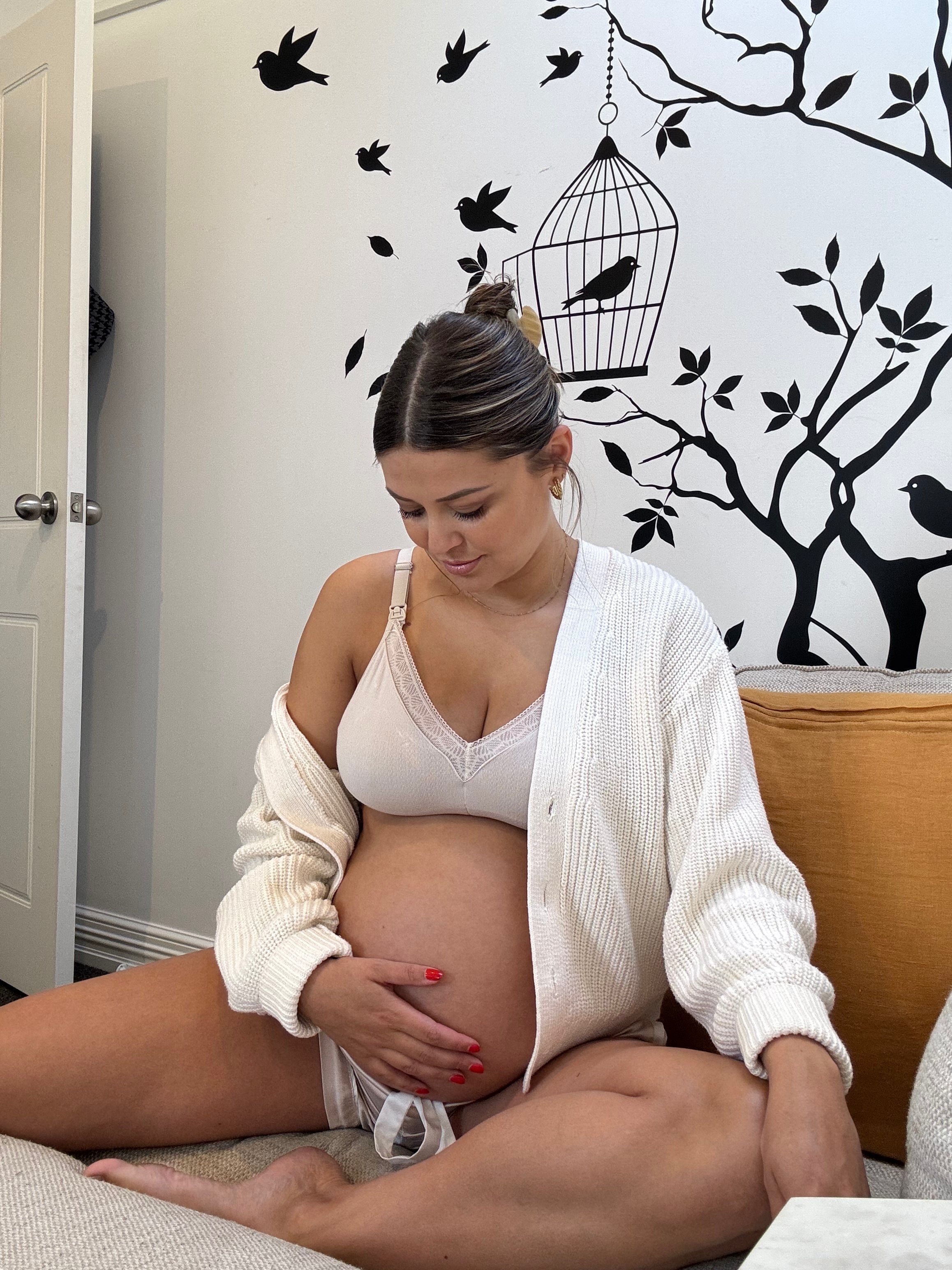 Hotmilk Bras are the Best Match for Your Breasties Wearable Pump